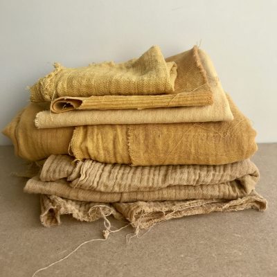 Tissus teints aux pelures d'oignons PaMa Fabrique