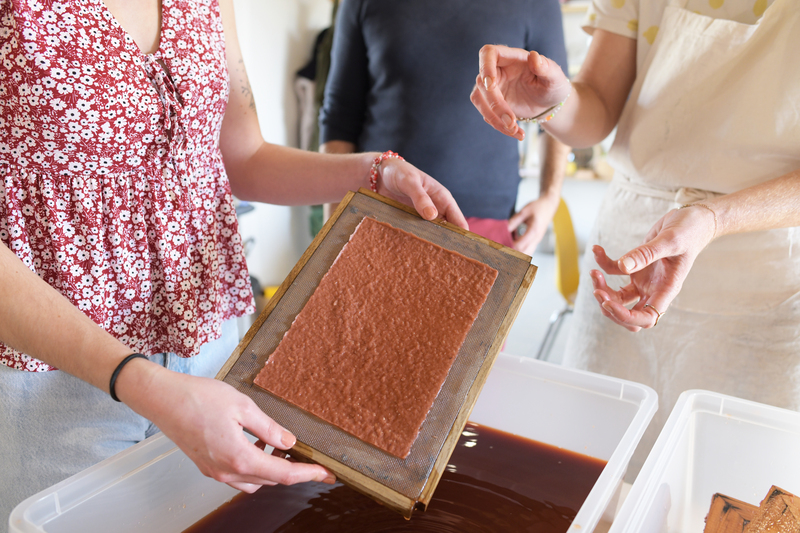 Atelier papier recyclé PaMa Fabrique